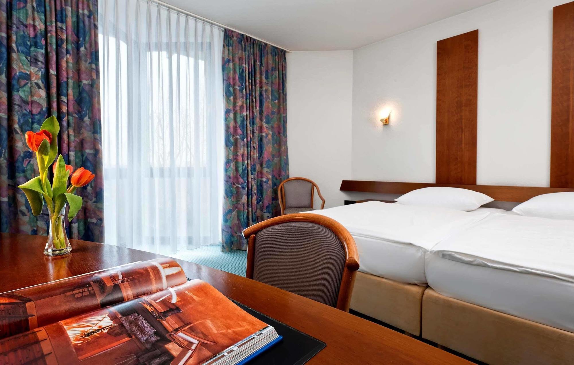 Days Inn Leipzig Messe Экстерьер фото